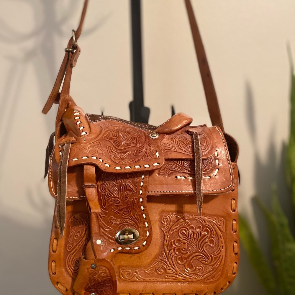 Leather Saddle purse